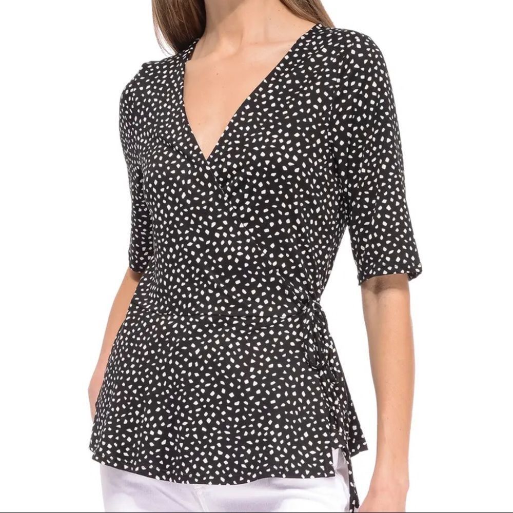🌺 Mix & Match 3/$95 🌺 BOBEAU Butter Knit Wrap Top